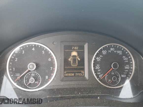 2017 Volkswagen Tiguan S с VIN WVGAV7AX5HK020668, выставлен на аукционе Copart как лот 60418325 с пробегом 141 830 миль миль и Чистый • Clean title. История ставок и продаж доступна на DreamBid. Изображение 9.