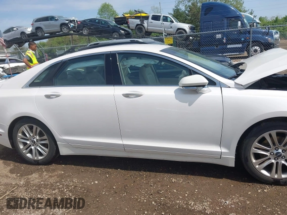 2016 Lincoln MKZ with VIN 3LN6L2G94GR633849, listed as a IAAI auction lot 42157808 with 118,678 mi miles and . Bid and sale history available at carsss.com. Image 14.