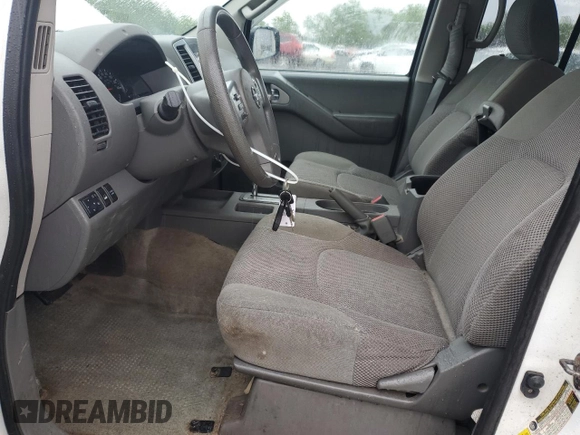 2013 Nissan Frontier SV z VIN 1N6AD0EVXDN737421, wystawiony jako Copart lot #57495815 z przebiegiem 129 053 mil mil oraz Szkoda całkowita • Salvage title. Historia ofert i sprzedaży dostępna na DreamBid. Obrazek 7.