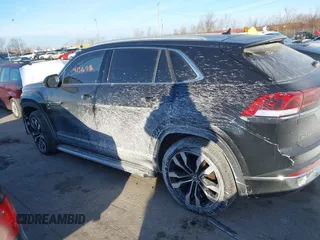 2021 Volkswagen Atlas SEL Premium R-Line z VIN 1V2FE2CA1MC213201, wystawiony jako IAAI lot #41316986 z przebiegiem 36 600 mil mil oraz . Historia ofert i sprzedaży dostępna na DreamBid. Obrazek 15.
