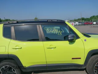 2017 Jeep Renegade Trailhawk z VIN ZACCJBCB0HPF27223, wystawiony jako IAAI lot #42279998 z przebiegiem 166 836 mil mil oraz . Historia ofert i sprzedaży dostępna na DreamBid. Obrazek 13.