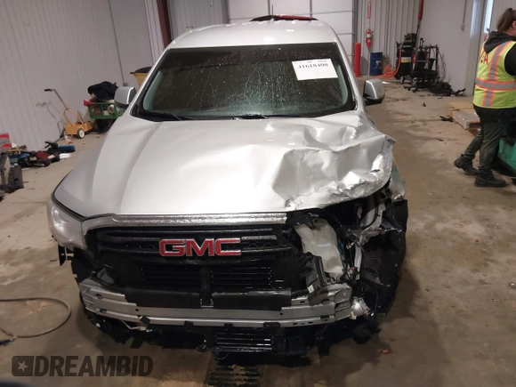 2017 GMC Acadia SLE with VIN 1GKKNKLA8HZ208925, listed as a IAAI auction lot 41618400 with 127,019 mi miles. Bid and sale history available at carsss.com. Image 13.
