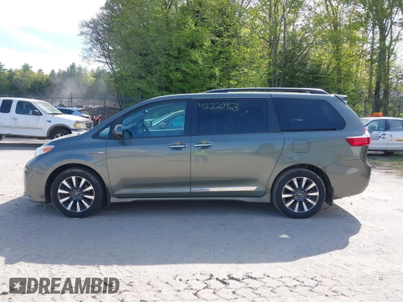 2019 Toyota Sienna XLE z VIN 5TDDZ3DC5KS218481, wystawiony jako IAAI lot #42220963 z przebiegiem 73 962 mil mil oraz . Historia ofert i sprzedaży dostępna na DreamBid. Obrazek 14.