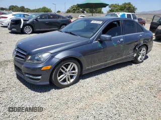 2014 Mercedes-Benz C 250 Sport с VIN WDDGF4HBXEA960573, выставлен на аукционе Copart как лот 66126785 с пробегом 98 823 миль миль и Списание • Salvage title. История ставок и продаж доступна на DreamBid. Изображение 1.