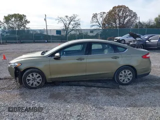 2013 Ford Fusion S with VIN 3FA6P0G75DR174263, listed as a IAAI auction lot 40791693 with 191,895 mi miles and . Bid and sale history available at DreamBid. Image 15.