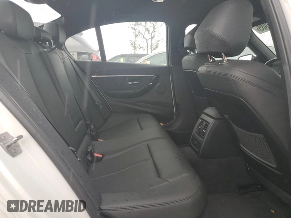 2018 BMW 3 Series 330i с VIN WBA8B9C51JEE82314, выставлен на аукционе Copart как лот 51066985 с пробегом 32 519 миль миль и Списание • Salvage title. История ставок и продаж доступна на DreamBid. Изображение 10.