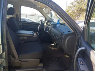 2011 GMC Sierra 1500 SLE with VIN 3GTP1VE07BG118014, listed as a IAAI auction lot 41224998 with 244,932 mi miles. Bid and sale history available at carsss.com. Image 5.