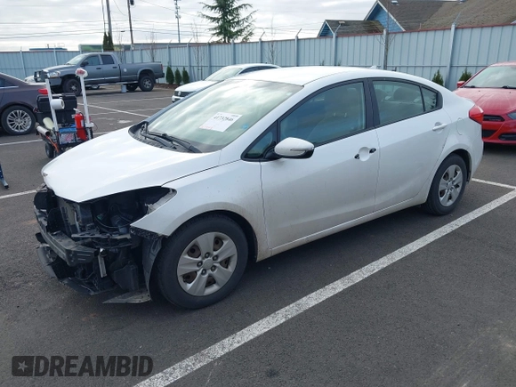 2015 Kia Forte LX with VIN KNAFX4A64F5429778, listed as a IAAI auction lot 41732846 with 167,253 mi miles. Bid and sale history available at carsss.com. Image 2.