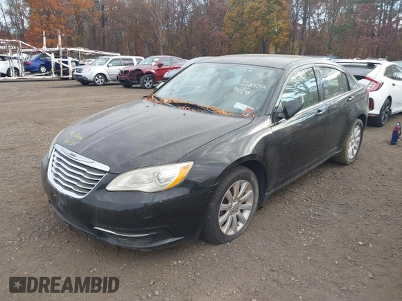 2011 Chrysler 200 Touring z VIN 1C3BC1FB8BN543007, wystawiony jako IAAI lot #40786481 z przebiegiem 187 043 mil mil oraz . Historia ofert i sprzedaży dostępna na DreamBid. Obrazek 2.