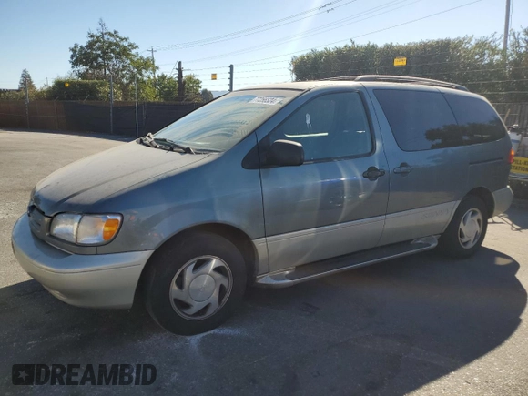 1998 Toyota Sienna LE with VIN 4T3ZF13C5WU085729, listed as a Copart auction lot 77256524 with 161,508 mi miles and Salvage Title. Bid and sale history available at carsss.com. Image 1.