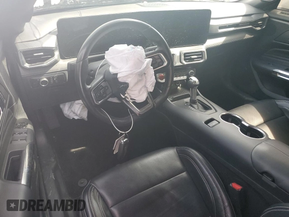 2024 Ford Mustang EcoBoost z VIN 1FAGP8UH6R5121095, wystawiony jako Copart lot #53494795 z przebiegiem 23 521 mil mil oraz Nie do naprawy • Non repairable. Historia ofert i sprzedaży dostępna na DreamBid. Obrazek 8.