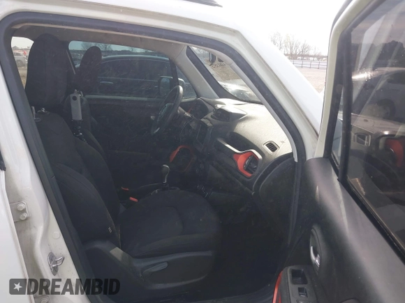 2018 Jeep Renegade Sport z VIN ZACCJBAB6JPH35437, wystawiony jako IAAI lot #41813573 z przebiegiem 171 549 mil mil oraz . Historia ofert i sprzedaży dostępna na DreamBid. Obrazek 5.