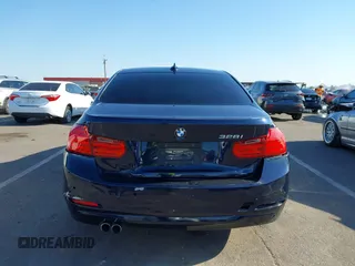 2014 BMW 3 Series 328i z VIN WBA3C1C58EK115326, wystawiony jako IAAI lot #42403532 z przebiegiem 135 348 mil mil oraz . Historia ofert i sprzedaży dostępna na DreamBid. Obrazek 16.