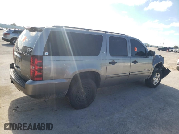 2008 Chevrolet Suburban LTZ with VIN 1GNFC16098R257462, listed as a Copart auction lot 74720864 with 290,336 mi miles and Salvage Title. Bid and sale history available at carsss.com. Image 3.