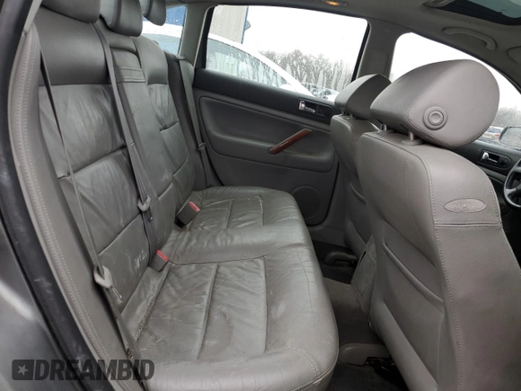 2003 Volkswagen Passat GLX z VIN WVWRH63B53P198926, wystawiony jako Copart lot #46875345 z przebiegiem 185 075 mil mil oraz Szkoda całkowita • Salvage title. Historia ofert i sprzedaży dostępna na DreamBid. Obrazek 10.