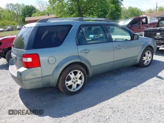 2005 Ford Freestyle Limited z VIN 1FMDK06195GA03291, wystawiony jako IAAI lot #42144008 z przebiegiem Nie podano mil oraz . Historia ofert i sprzedaży dostępna na DreamBid. Obrazek 4.