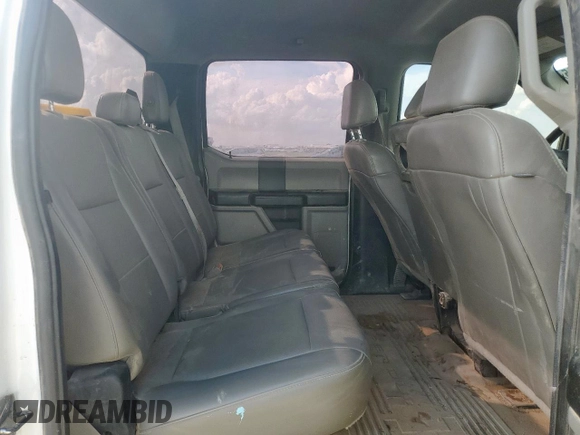 2018 Ford F-250 XL z VIN 1FT7W2B6XJED02815, wystawiony jako Copart lot #63016315 z przebiegiem 314 876 mil mil oraz Szkoda całkowita • Salvage title. Historia ofert i sprzedaży dostępna na DreamBid. Obrazek 10.