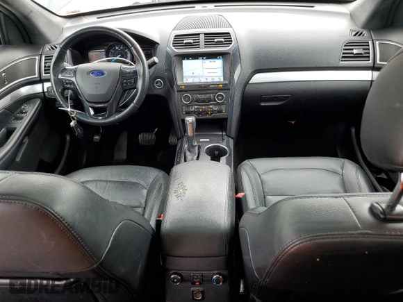 2017 Ford Explorer XLT с VIN 1FM5K8D87HGB91090, выставлен на аукционе Copart как лот 54681015 с пробегом 125 594 миль миль и Списание • Salvage title. История ставок и продаж доступна на DreamBid. Изображение 8.