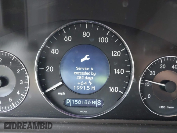 2005 Mercedes-Benz CLK 320 with VIN WDBTJ65J25F133005, listed as a IAAI auction lot 42052519 with 158,186 mi miles and . Bid and sale history available at DreamBid. Image 7.