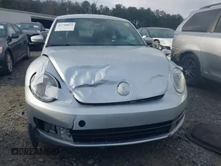 2016 Volkswagen Beetle SE с VIN 3VWJ17AT3GM606917, выставлен на аукционе IAAI как лот 41728053 с пробегом Не указан миль и . История ставок и продаж доступна на DreamBid. Изображение 6.
