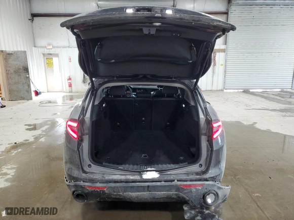 2019 Alfa Romeo Stelvio with VIN ZASPAKAN2K7C32117, listed as a Copart auction lot 41795675 with 90,124 mi miles and Salvage Title. Bid and sale history available at carsss.com. Image 6.