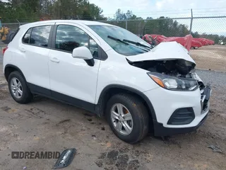 2022 Chevrolet Trax LS with VIN KL7CJNSM6NB522406, listed as a IAAI auction lot 40993801 with 115,738 mi miles. Bid and sale history available at carsss.com. Image 1.