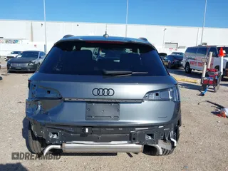 2025 Audi Q5 S line Prestige with VIN WA1FAAFY1S2004652, listed as a IAAI auction lot 41225497 with 454 mi miles. Bid and sale history available at carsss.com. Image 17.