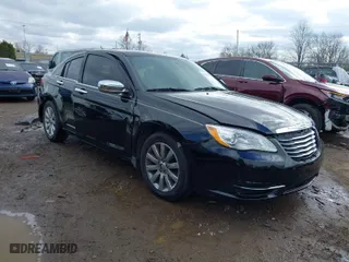 2014 Chrysler 200 Touring with VIN 1C3CCBBB0EN118983, listed as a IAAI auction lot 41924484 with 120,002 mi miles. Bid and sale history available at carsss.com. Image 1.