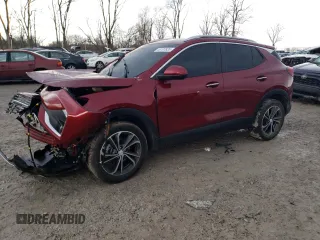 2022 Buick Encore GX Select z VIN KL4MMDS2XNB013842, wystawiony jako Copart lot #46107835 z przebiegiem 29 162 mil mil oraz Szkoda całkowita • Salvage title. Historia ofert i sprzedaży dostępna na DreamBid. Obrazek 1.