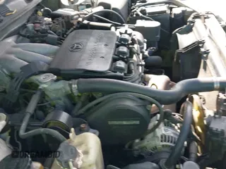 2000 Toyota Camry LE z VIN 4T1BF22K6YU934911, wystawiony jako IAAI lot #42951125 z przebiegiem 310 420 mil mil oraz . Historia ofert i sprzedaży dostępna na DreamBid. Obrazek 12.