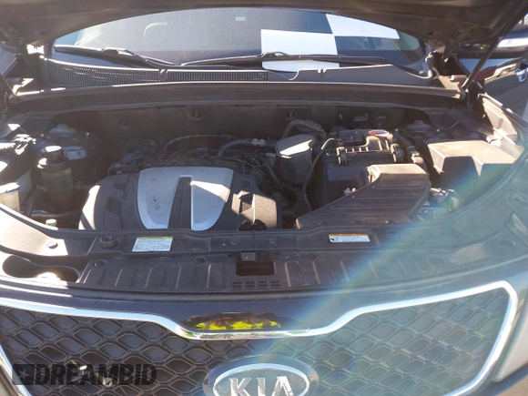 2011 Kia Sorento SX with VIN 5XYKW4A28BG164298, listed as a IAAI auction lot 41648808 with 233,261 mi miles. Bid and sale history available at carsss.com. Image 10.