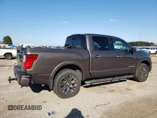 2017 Nissan Titan SL z VIN 1N6AA1E54HN512447, wystawiony jako Copart lot #85330734 z przebiegiem 119 424 mil mil oraz Czysty tytuł • Clean title. Historia ofert i sprzedaży dostępna na DreamBid. Obrazek 3.