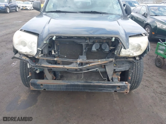 2006 Toyota 4Runner SR5 with VIN JTEBU14RX60105449, listed as a IAAI auction lot 41934258 with 75,227 mi miles. Bid and sale history available at carsss.com. Image 17.