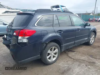 2012 Subaru Outback 2.5i Prem with VIN 4S4BRCCC8C3231183, listed as a IAAI auction lot 41902023 with 193,180 mi miles. Bid and sale history available at carsss.com. Image 4.