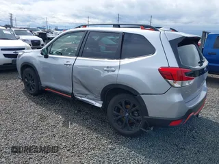 2023 Subaru Forester Sport with VIN JF2SKAJC0PH519600, listed as a IAAI auction lot 41880854 with 27,996 mi miles. Bid and sale history available at carsss.com. Image 3.