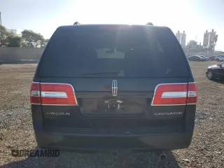 2011 Lincoln Navigator z VIN 5LMJJ2H54BEJ04714, wystawiony jako Copart lot #83490764 z przebiegiem 82 685 mil mil oraz Szkoda całkowita • Salvage title. Historia ofert i sprzedaży dostępna na DreamBid. Obrazek 6.