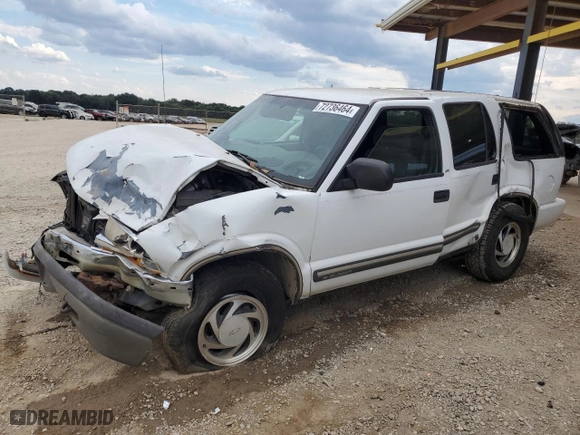 2000 Chevrolet Blazer LT with VIN 1GNDT13WXY2276000, listed as a Copart auction lot 72736464 with 204,388 mi miles and Salvage Title. Bid and sale history available at carsss.com. Image 1.