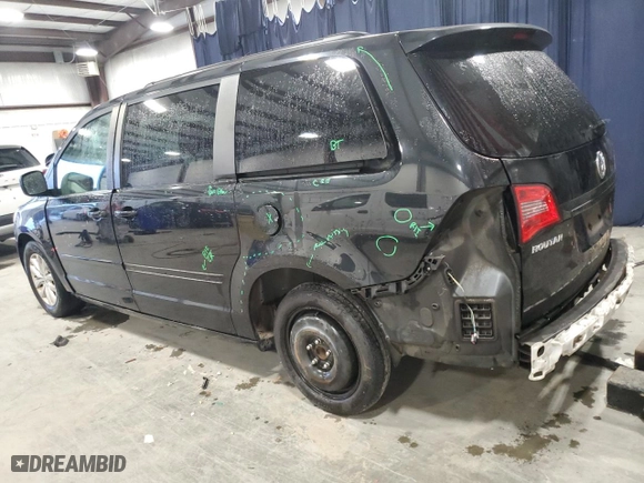 2014 Volkswagen Routan SE w/RSE & Navigation with VIN 2C4RVABG1ER134618, listed as a Copart auction lot 81744564 with NaN miles and Salvage Title. Bid and sale history available at carsss.com. Image 2.