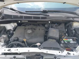 2019 Toyota Sienna XLE Auto Access Seat with VIN 5TDYZ3DC3KS970200, listed as a IAAI auction lot 42007928 with 64,023 mi miles. Bid and sale history available at carsss.com. Image 10.
