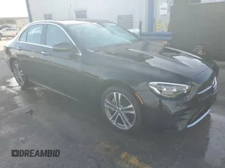 2021 Mercedes-Benz E-Class E 350 with VIN W1KZF8DB8MA929939, listed as a Copart auction lot 83035544 with 41,841 mi miles and Clean Title. Bid and sale history available at carsss.com. Image 4.