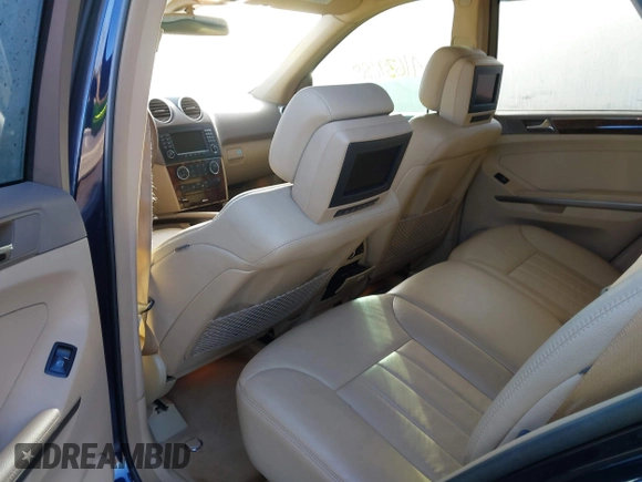 2008 Mercedes-Benz M 550 with VIN 4JGBB72E68A383111, listed as a IAAI auction lot 41639280 with 101,551 mi miles and . Bid and sale history available at carsss.com. Image 8.