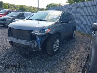 2020 Chevrolet Traverse LS z VIN 1GNERFKW3LJ310374, wystawiony jako IAAI lot #41320911 z przebiegiem 35 551 mil mil oraz . Historia ofert i sprzedaży dostępna na DreamBid. Obrazek 19.