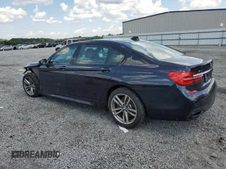 2019 BMW 7 Series 740i xDrive with VIN WBA7E4C50KGV70120, listed as a Copart auction lot 67268954 with 39,639 mi miles and Salvage Title. Bid and sale history available at DreamBid. Image 2.