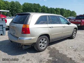 2005 Chrysler Pacifica Touring with VIN 2C4GM68435R386939, listed as a IAAI auction lot 40044825 with 302,984 mi miles. Bid and sale history available at carsss.com. Image 4.