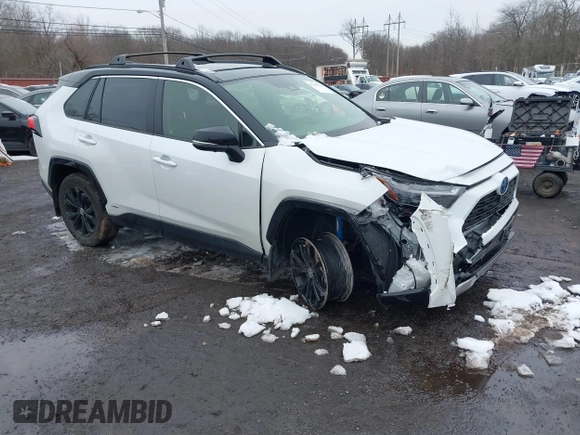 2024 Toyota RAV4 Hybrid XSE with VIN JTME6RFV2RD560488, listed as a IAAI auction lot 41542751 with 9,402 mi miles and . Bid and sale history available at carsss.com. Image 1.