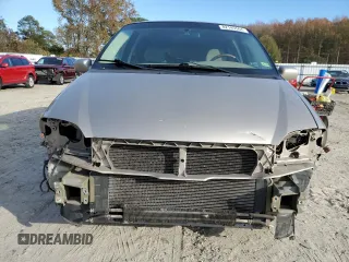2002 Ford Windstar LTD with VIN 2FMDA58402BB70357, listed as a Copart auction lot 82145564 with 163,065 mi miles and Salvage Title. Bid and sale history available at carsss.com. Image 5.