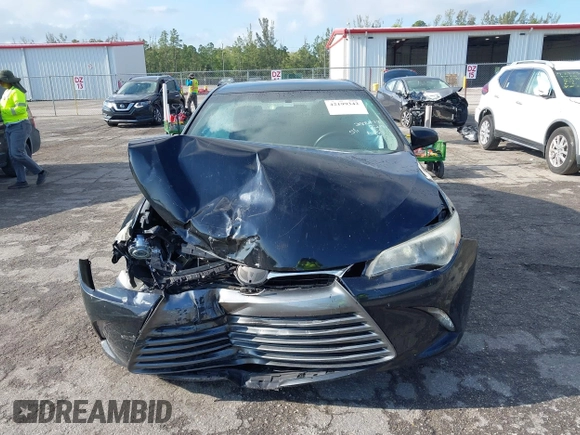 2017 Toyota Camry XLE z VIN 4T1BF1FK1HU805219, wystawiony jako IAAI lot #42199342 z przebiegiem 133 102 mil mil oraz . Historia ofert i sprzedaży dostępna na DreamBid. Obrazek 12.