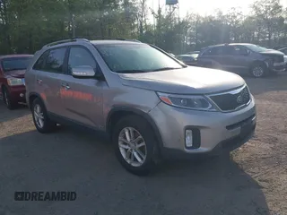 2014 Kia Sorento LX with VIN 5XYKTDA67EG489525, listed as a IAAI auction lot 42121940 with 180,281 mi miles. Bid and sale history available at carsss.com. Image 1.