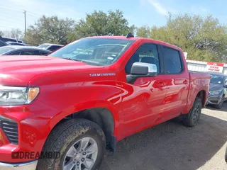 2025 Chevrolet Silverado 1500 LT with VIN 1GCPACED5SZ125762, listed as a IAAI auction lot 41836668 with 10,105 mi miles and . Bid and sale history available at DreamBid. Image 14.