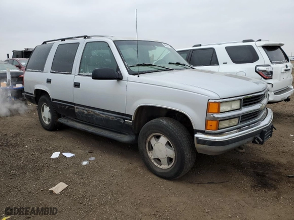 1997 Chevrolet Tahoe with VIN 1GNEK13R8VJ337069, listed as a Copart auction lot 44814735 with 328,287 mi miles and Clean Title. Bid and sale history available at carsss.com. Image 4.